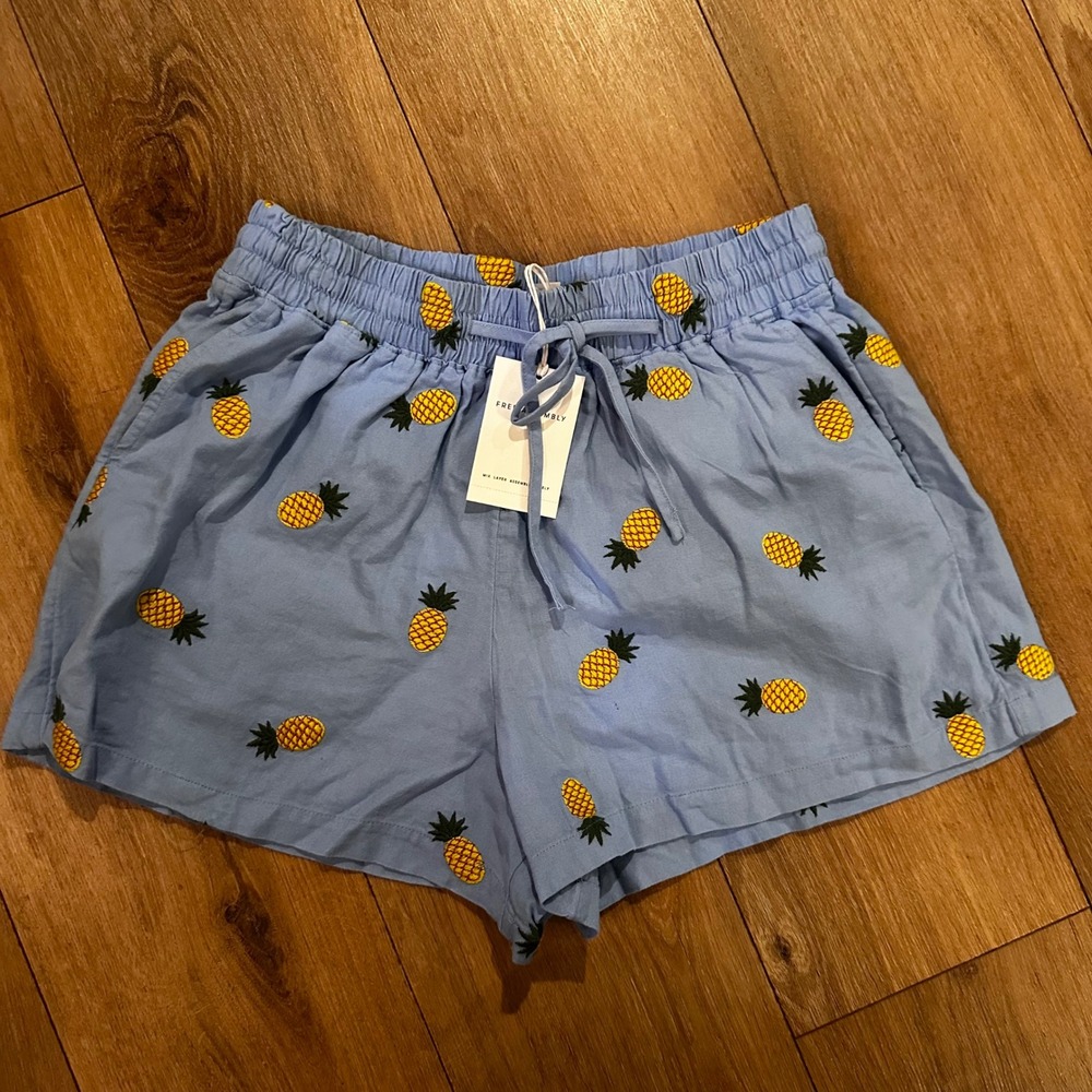 Free Assembly Womens Blue Pineapple Embroidered Shorts Elastic Waist Small 4-6